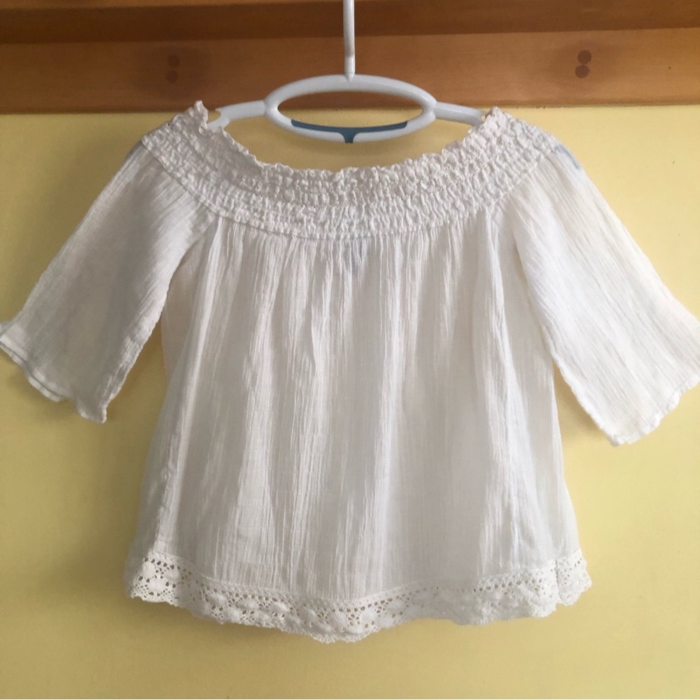 Aerie white guaze size with crochet trim collar and bottom